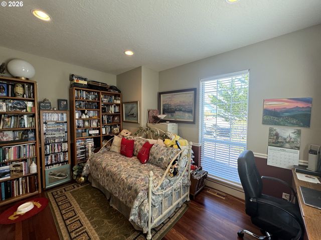 2510 WILLOW CREST Ct, Florence, OR 97439