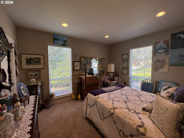 2510 WILLOW CREST Ct, Florence, OR 97439