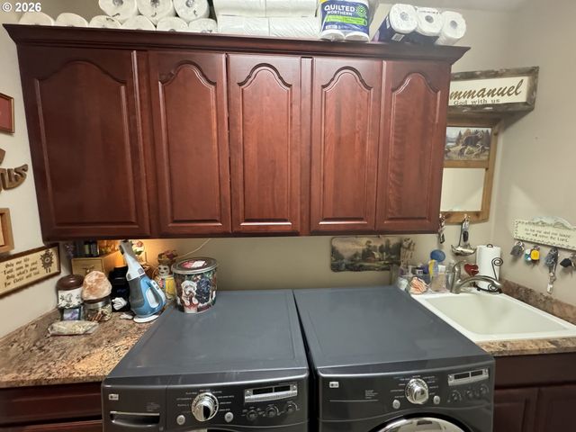 2510 WILLOW CREST Ct, Florence, OR 97439