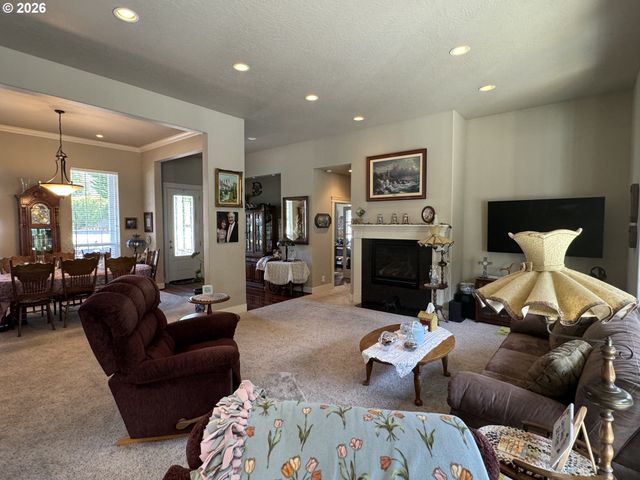 2510 WILLOW CREST Ct, Florence, OR 97439