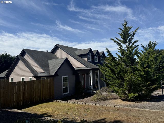 2510 WILLOW CREST Ct, Florence, OR 97439