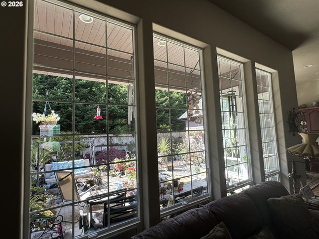 2510 WILLOW CREST Ct, Florence, OR 97439