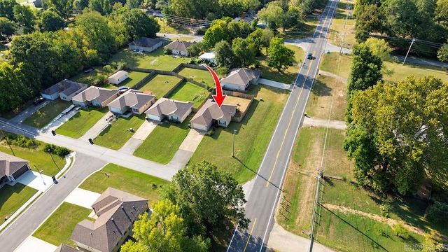 15 Bryant St, Ward, AR 72176