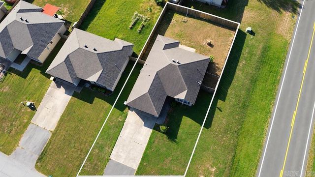 15 Bryant St, Ward, AR 72176