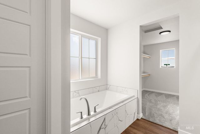 5186 E Phelps Lake Dr, Nampa, ID 83687