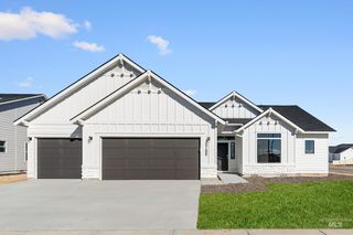 5186 E Phelps Lake Dr, Nampa, ID 83687