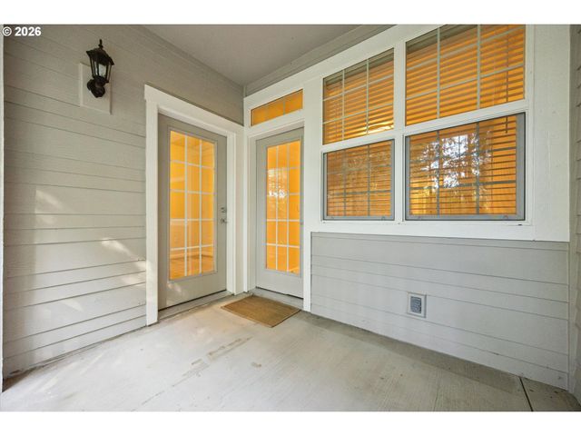 5305 SUMMERLINN Way, West Linn, OR 97068