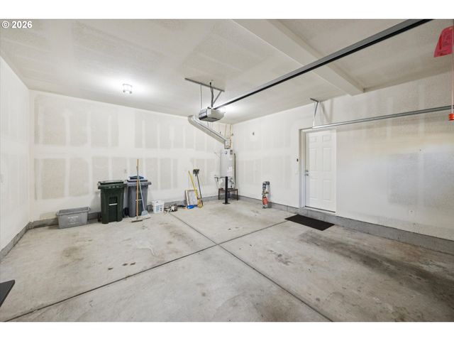 5305 SUMMERLINN Way, West Linn, OR 97068