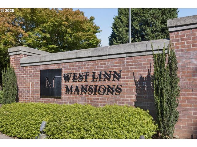 5305 SUMMERLINN Way, West Linn, OR 97068