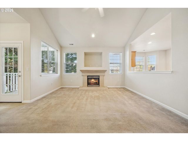 5305 SUMMERLINN Way, West Linn, OR 97068