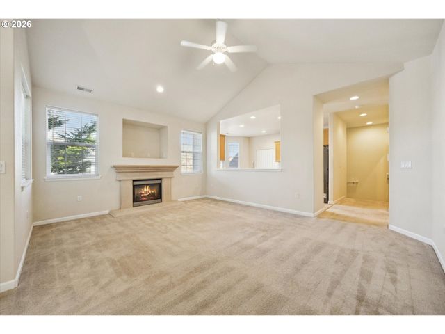 5305 SUMMERLINN Way, West Linn, OR 97068