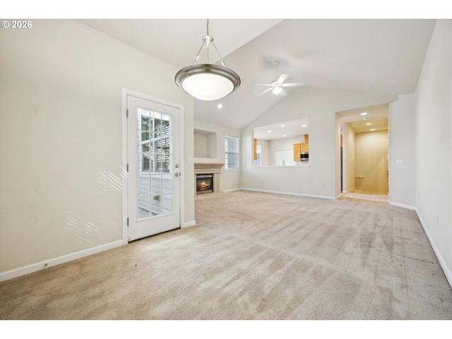 5305 SUMMERLINN Way, West Linn, OR 97068