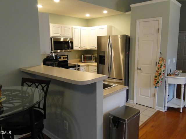 5304 Marthonna Way, Raleigh, NC 27616