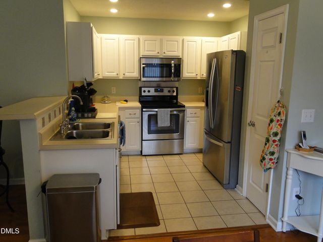 5304 Marthonna Way, Raleigh, NC 27616