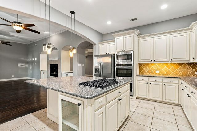 727 Fairfax Lane, Rockwall, TX 75087