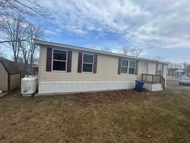 13 Seaglass Lane, Kittery, ME 03904