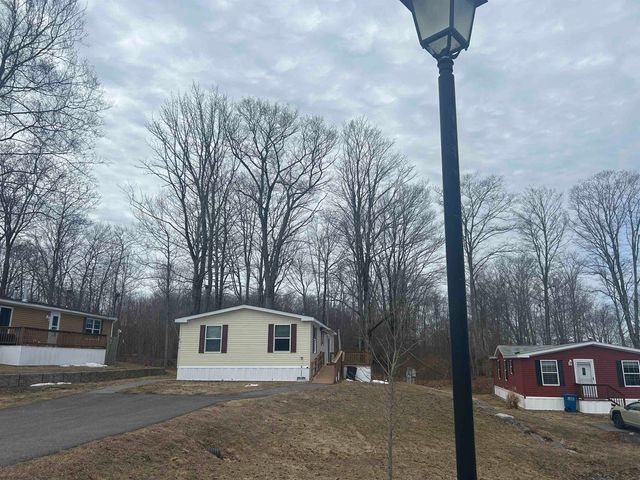 13 Seaglass Lane, Kittery, ME 03904