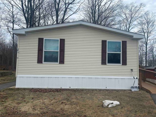 13 Seaglass Lane, Kittery, ME 03904