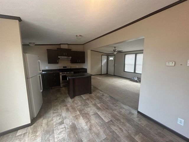 13 Seaglass Lane, Kittery, ME 03904