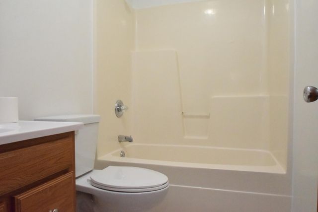 2130-2132 Westchester Avenue, Chesterton, IN 46304