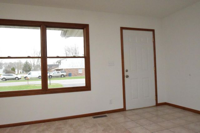 2130-2132 Westchester Avenue, Chesterton, IN 46304