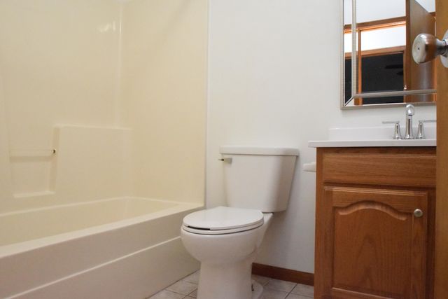 2130-2132 Westchester Avenue, Chesterton, IN 46304