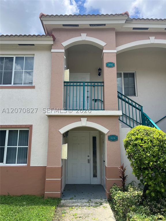 2911 SE 13th Ave 104-49, Homestead, FL 33035