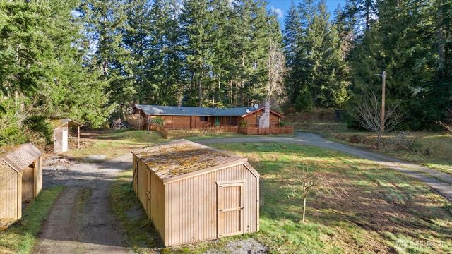 86 N Camano Ridge Road, Camano Island, WA 98282