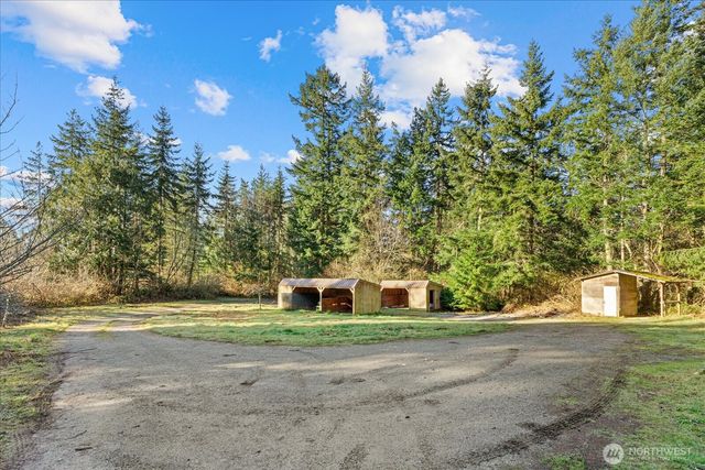 86 N Camano Ridge Road, Camano Island, WA 98282