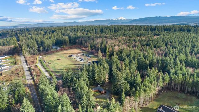 86 N Camano Ridge Road, Camano Island, WA 98282