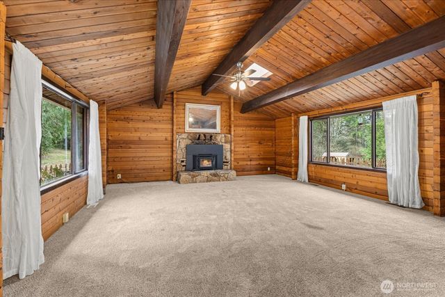 86 N Camano Ridge Road, Camano Island, WA 98282