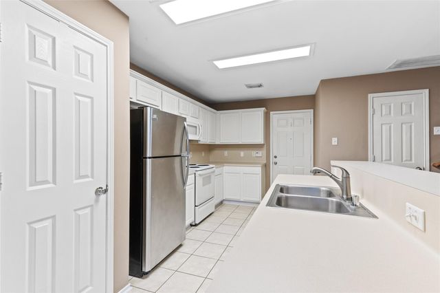 51 Marble Rock Place, The Woodlands, TX 77382