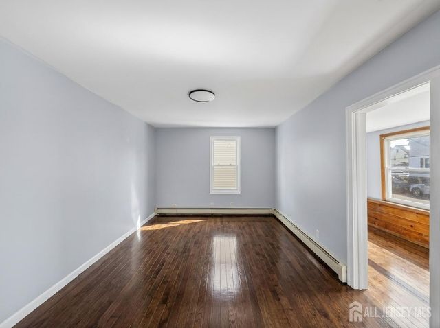 125 Lowell Street 1st, Carteret, NJ 07008