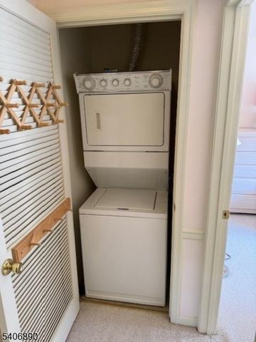 38 Spruce Ter 38, Mount Arlington Boro, NJ 07856