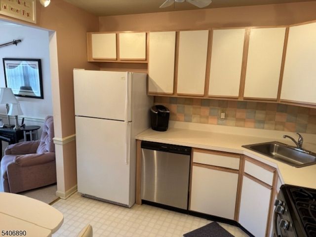 38 Spruce Ter 38, Mount Arlington Boro, NJ 07856