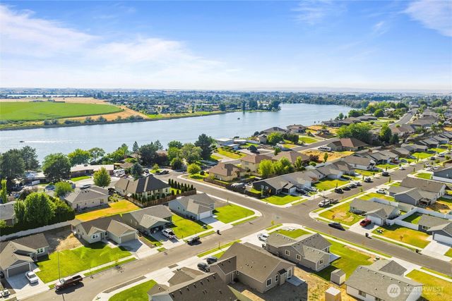 318 N Saratoga Way, Moses Lake, WA 98837