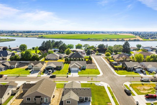 318 N Saratoga Way, Moses Lake, WA 98837