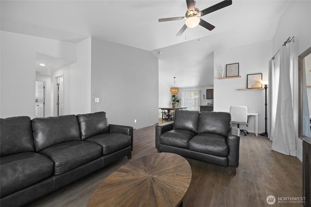 318 N Saratoga Way, Moses Lake, WA 98837