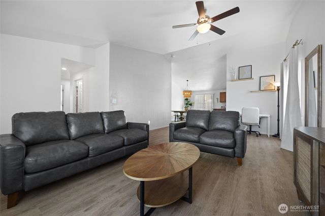 318 N Saratoga Way, Moses Lake, WA 98837