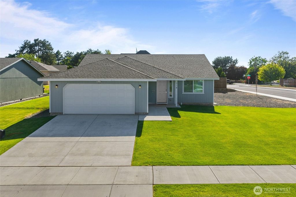 318 N Saratoga Way, Moses Lake, WA 98837