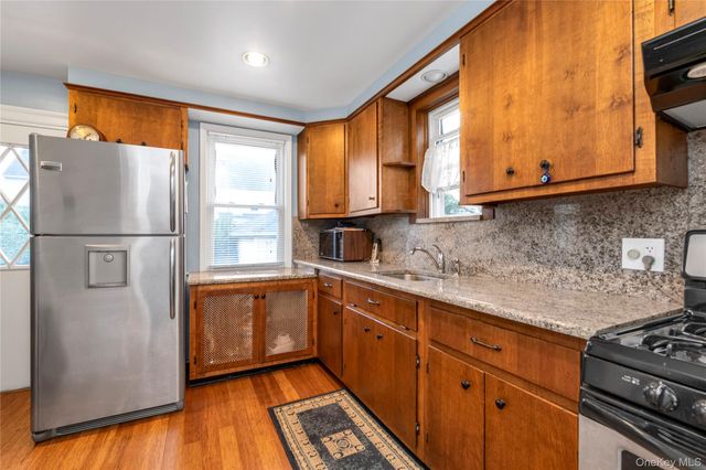 50 Elgin Road, Valley Stream, NY 11581