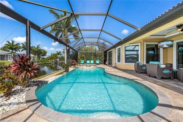 310 SE 30th TER, Cape Coral, FL 33904
