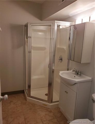 80 Cartright Street 6L, Bridgeport, CT 06604