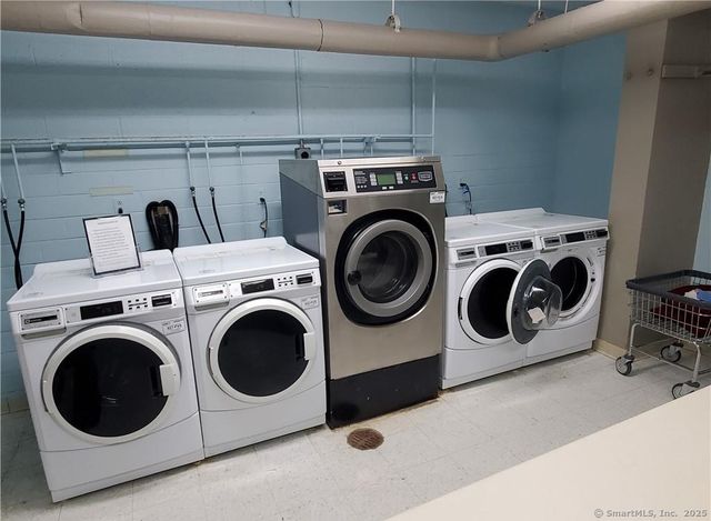 80 Cartright Street 6L, Bridgeport, CT 06604