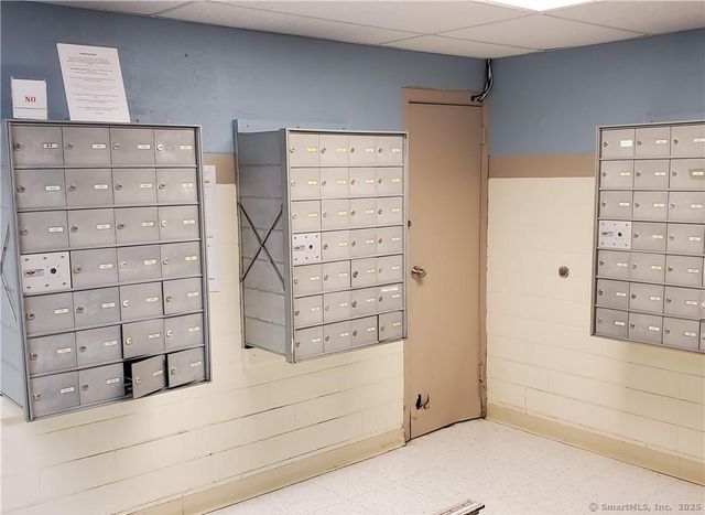 80 Cartright Street 6L, Bridgeport, CT 06604