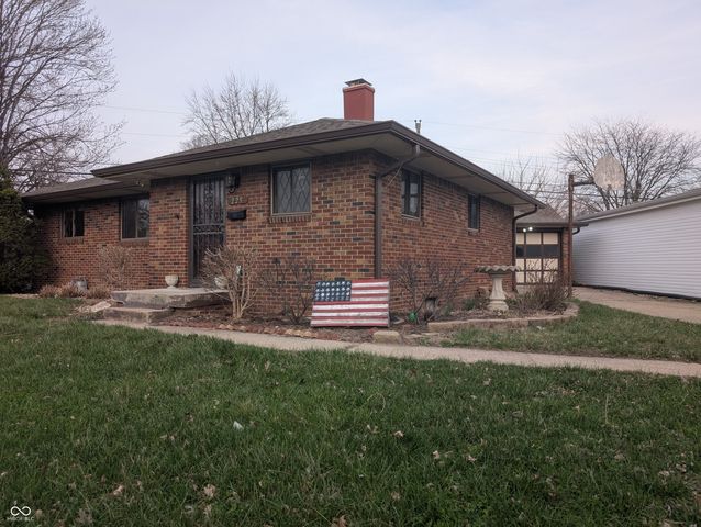 225 Clark Avenue, Beech Grove, IN 46107