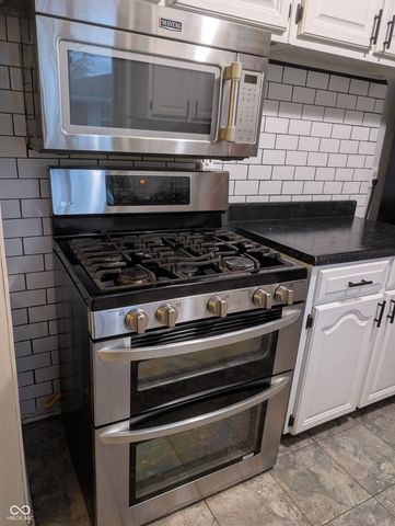 225 Clark Avenue, Beech Grove, IN 46107