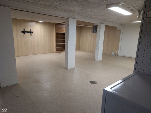 225 Clark Avenue, Beech Grove, IN 46107