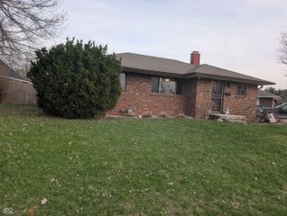 225 Clark Avenue, Beech Grove, IN 46107