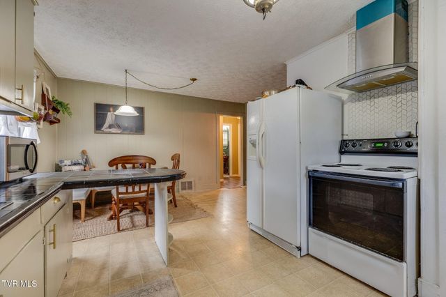 1802 Washington Avenue, Kingsport, TN 37664